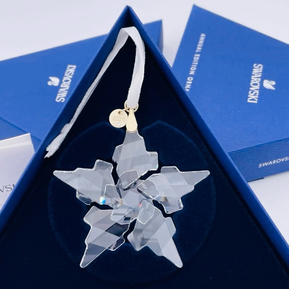 NIB Swarovski Annual Ed. 2021 Large Snowflake Crystal Clear Ornaments #5557796
